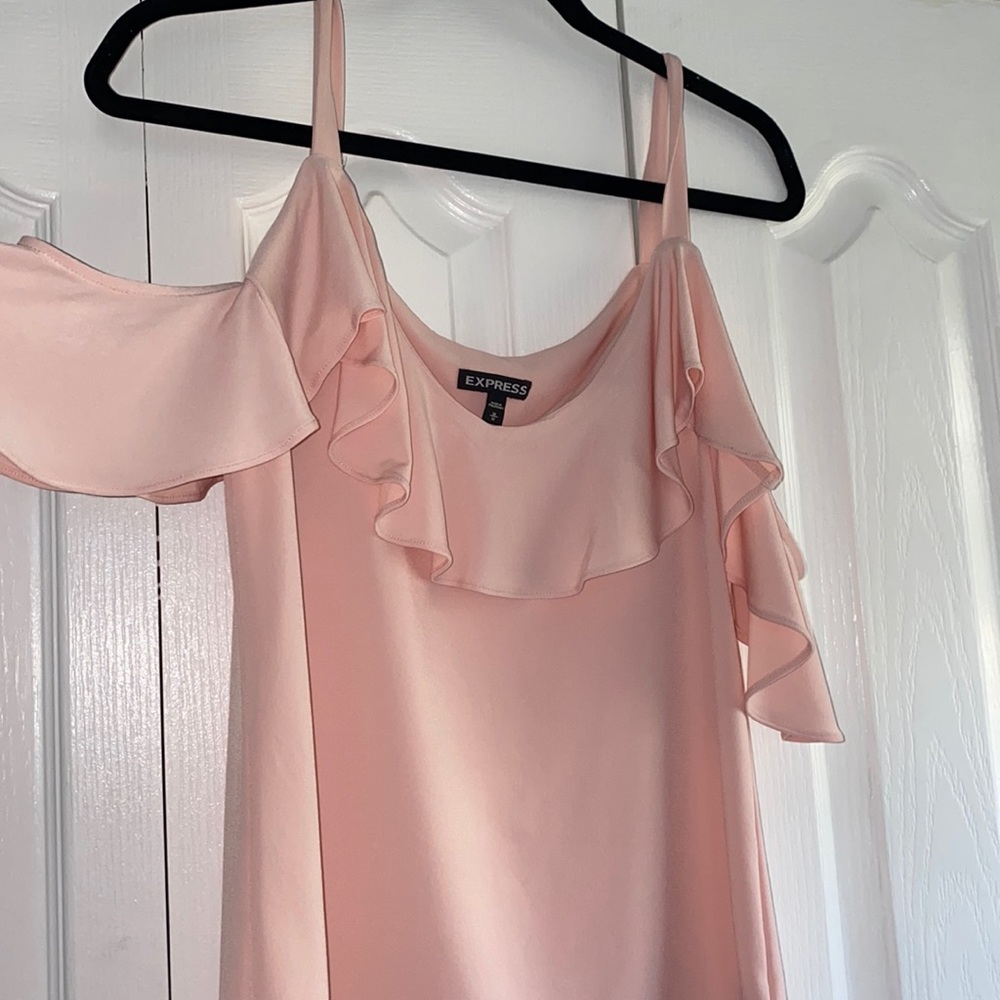 Express shoulder ruffle detail top in blush